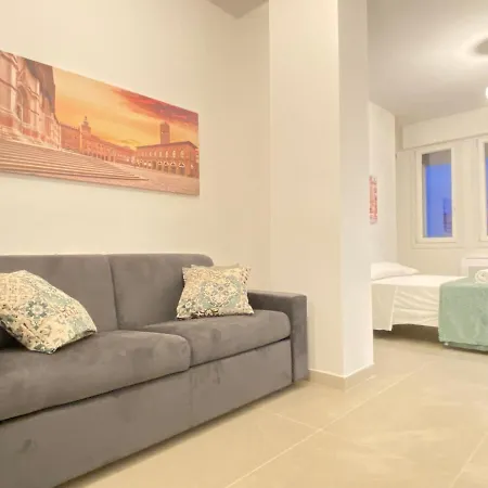 Emilia 1 Apartment Bologna