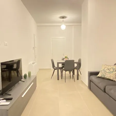 Apartment Emilia 1 *